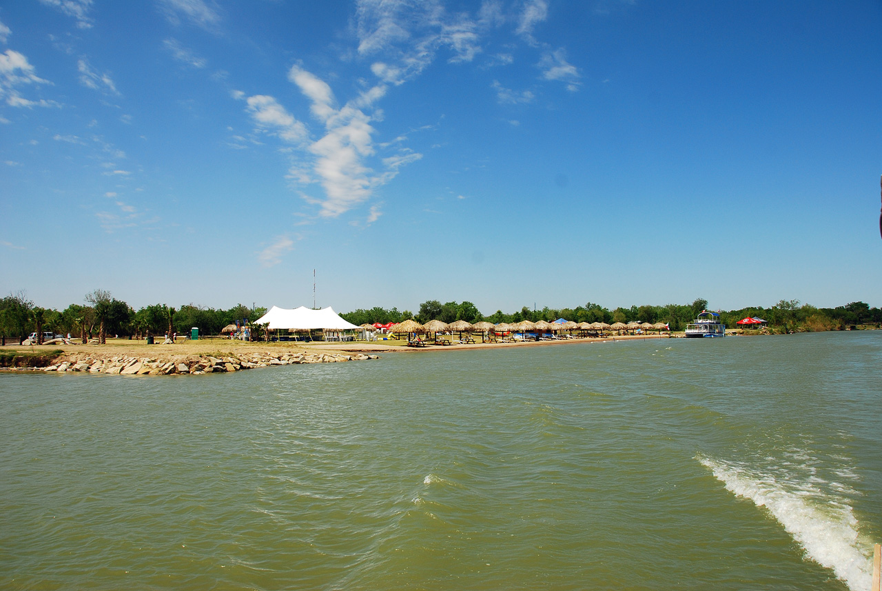 2013-04-04, 023, Rio Grande Riverboat trip, Resort, MX