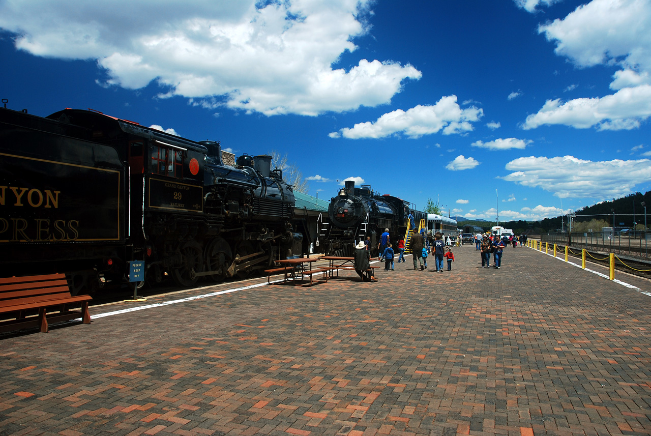 2013-05-11, 003, Williams Train Day