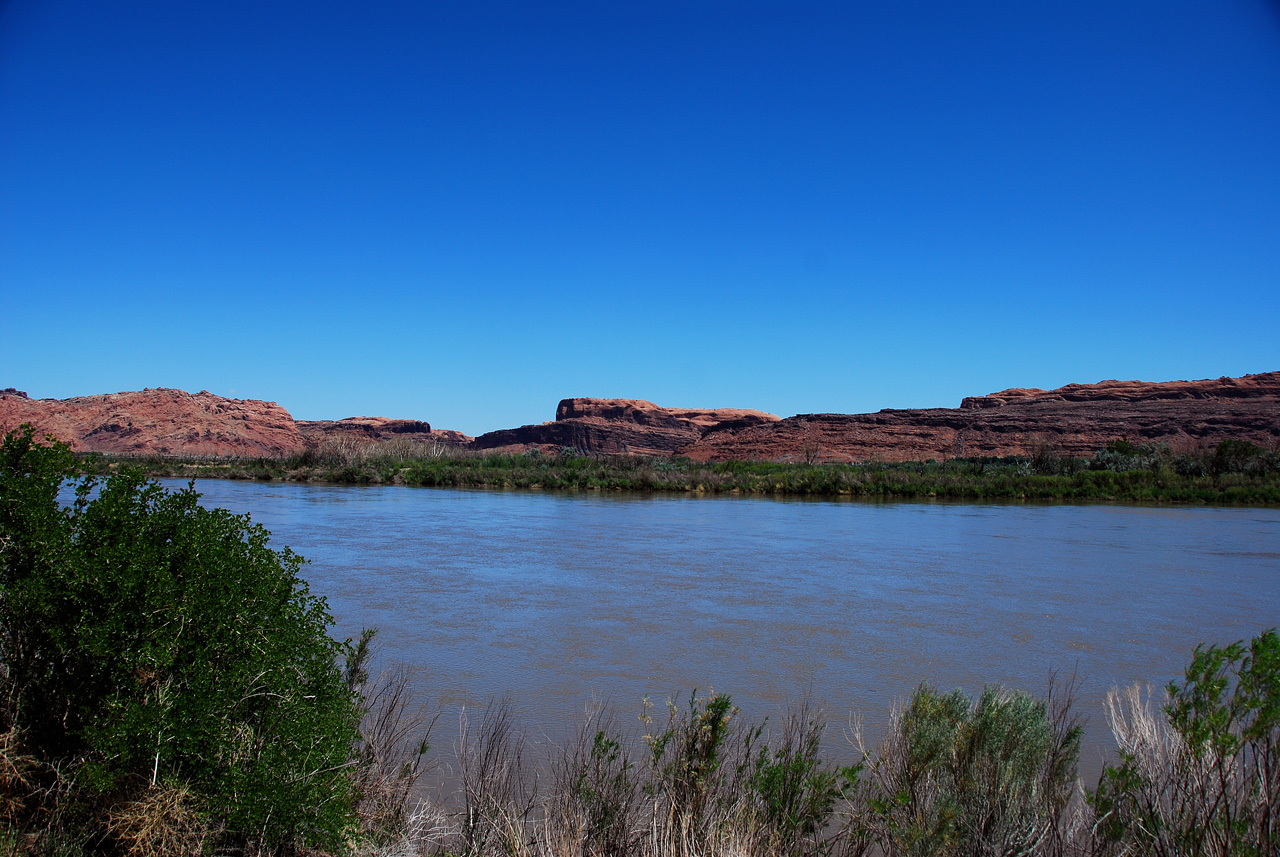 2013-06-08, 005, Along Rt 279 in UT