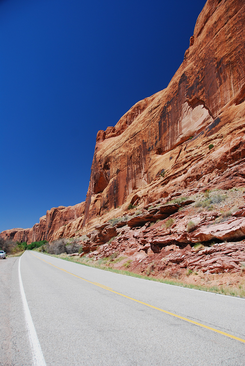 2013-06-08, 008, Along Rt 279 in UT