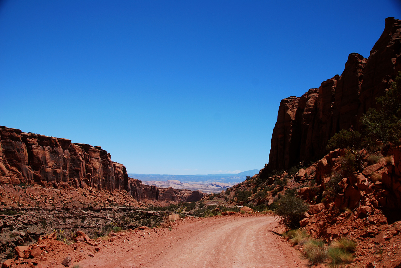 2013-06-08, 031, Along Rt 279 in UT