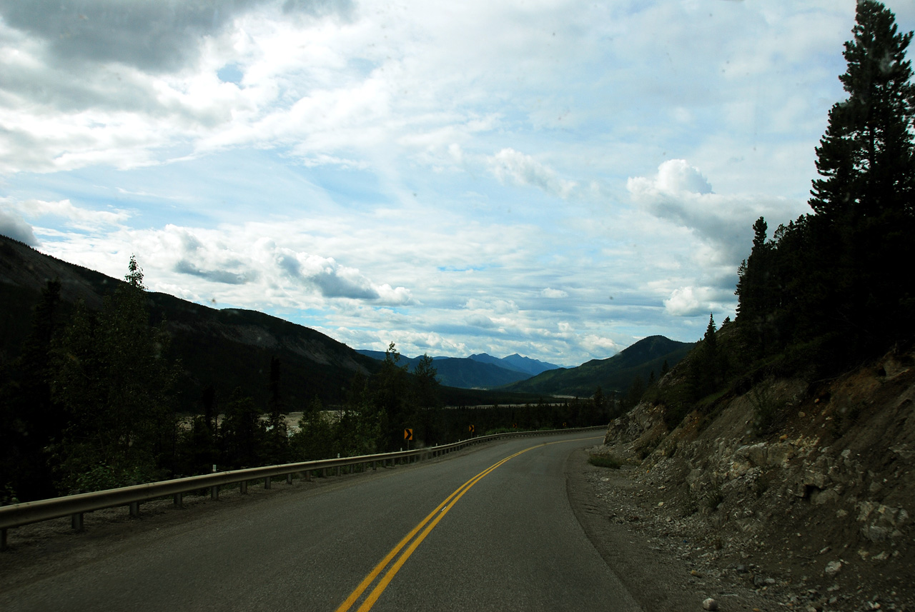 2013-07-28, 047, Alaskan Hwy Mile 0 - 496 BC, CA