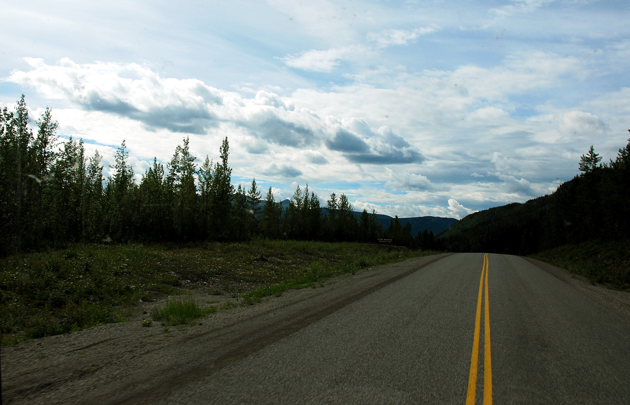 2013-07-28, 050, Alaskan Hwy Mile 0 - 496 BC, CA