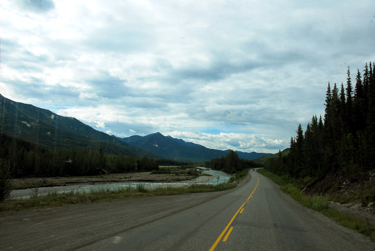 2013-07-28, 053, Alaskan Hwy Mile 0 - 496 BC, CA