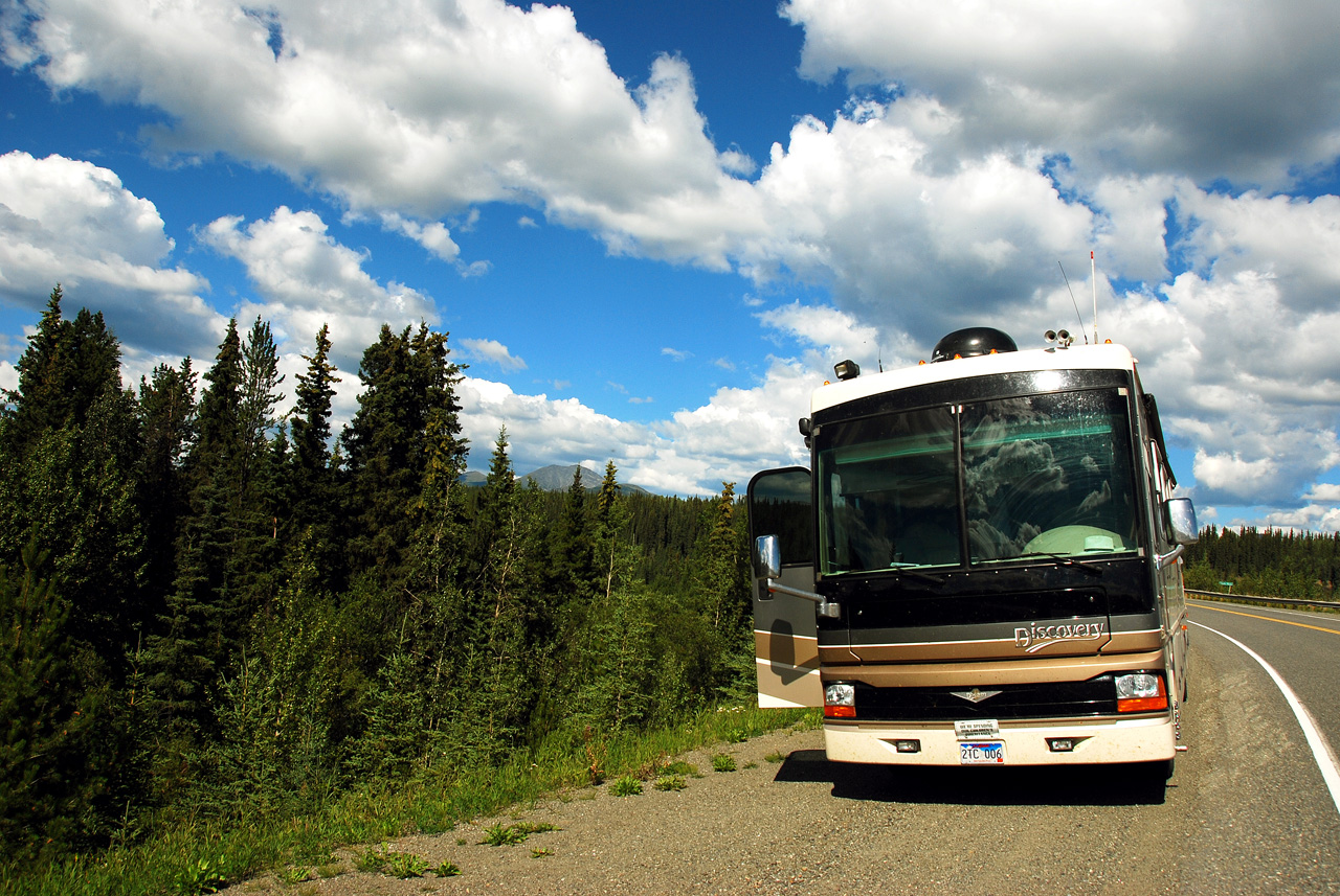 2013-07-29, 063, Alaskan Hwy Mile ... 981, BC-YT, CA