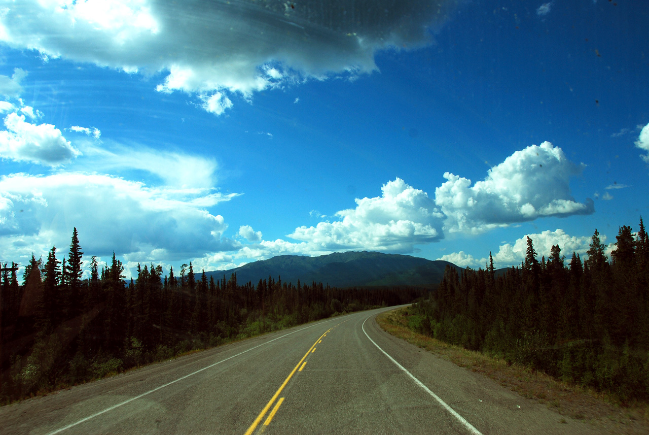 2013-07-29, 064, Alaskan Hwy Mile ... 981, BC-YT, CA