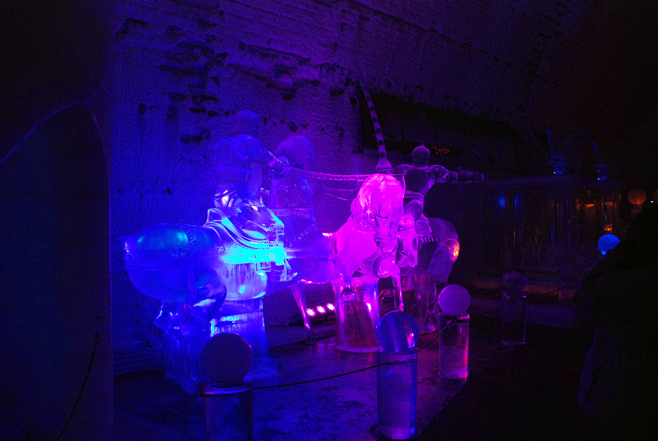2013-08-04, 015, Aurora Ice Museum