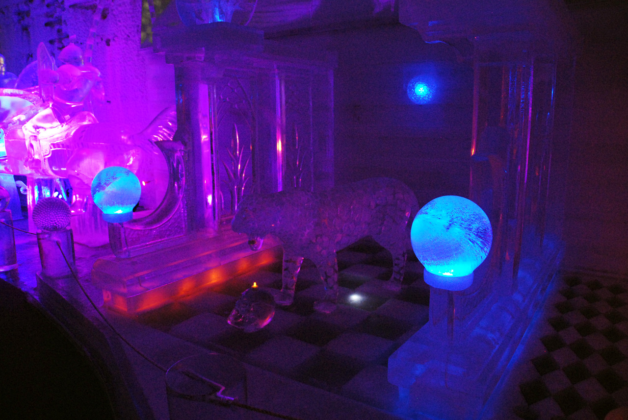 2013-08-04, 021, Aurora Ice Museum