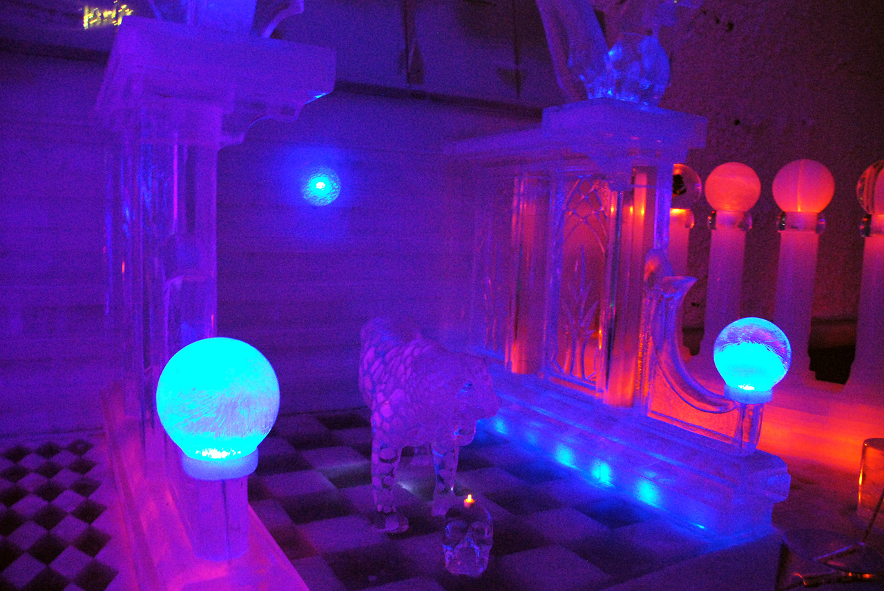 2013-08-04, 023, Aurora Ice Museum