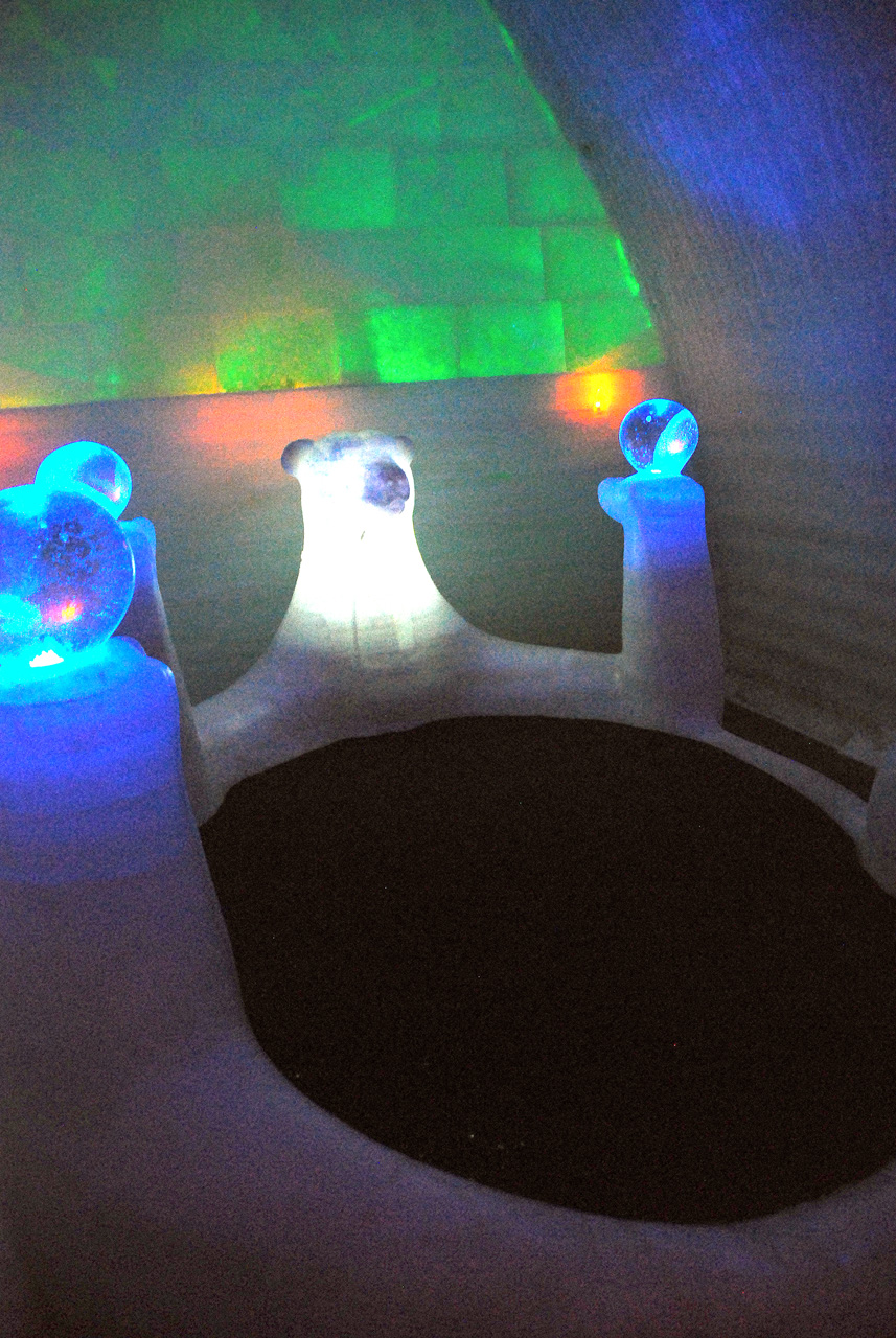 2013-08-04, 042, Aurora Ice Museum