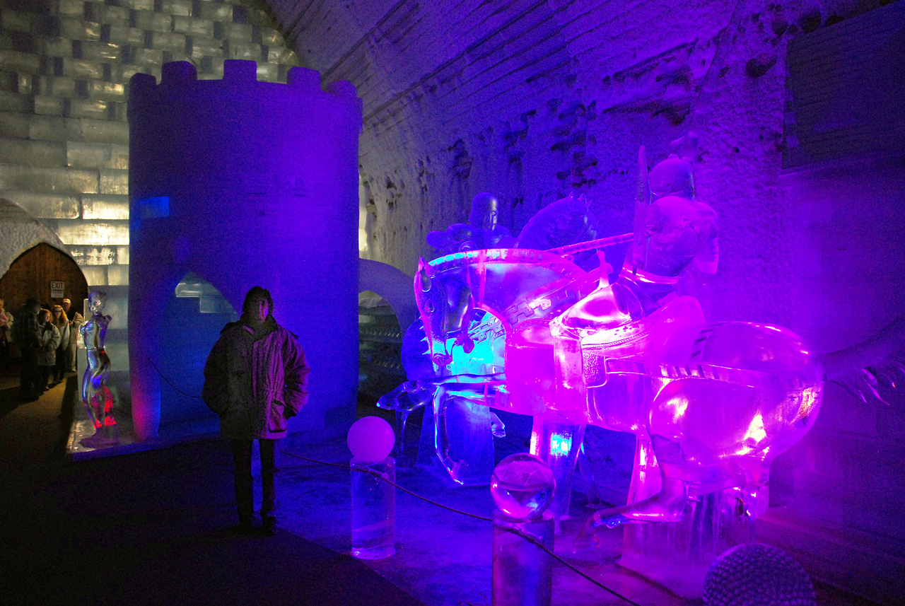 2013-08-04, 052, Aurora Ice Museum