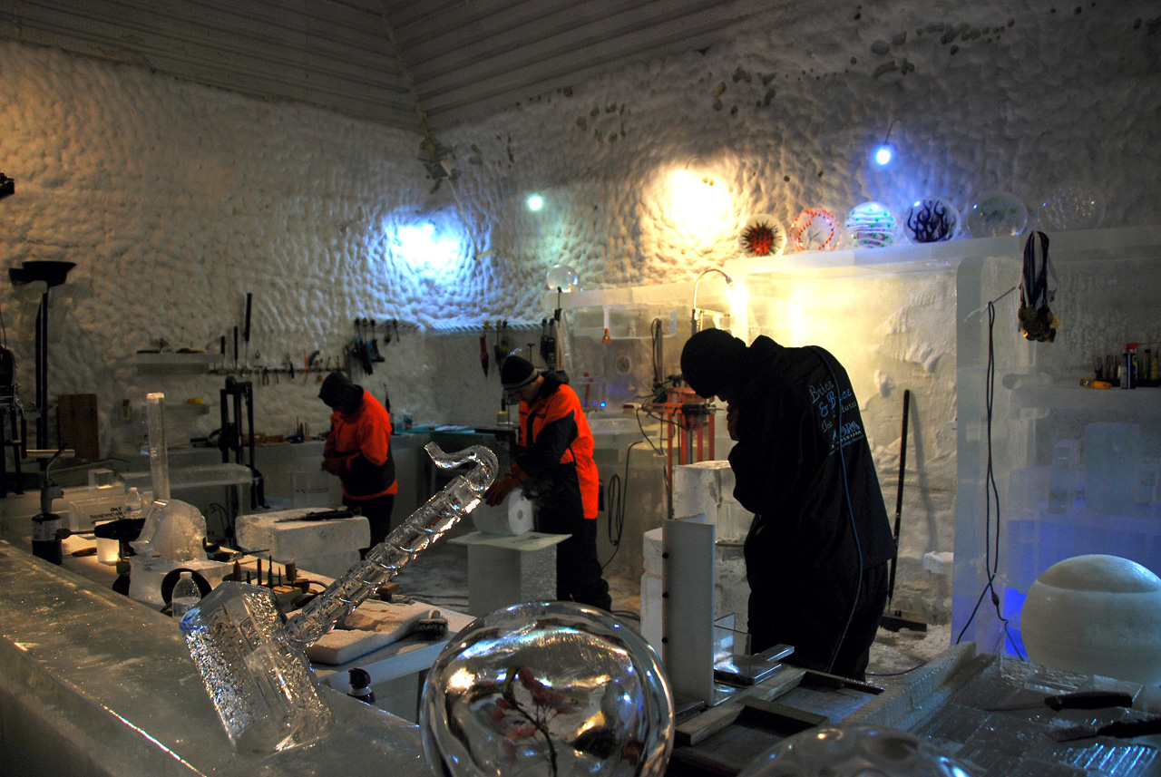 2013-08-04, 086, Aurora Ice Museum