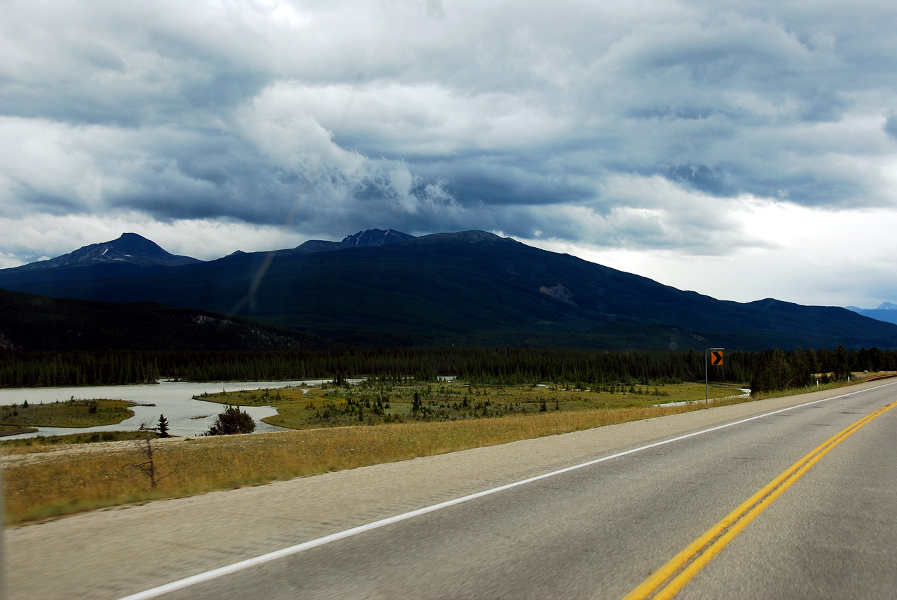 2013-08-18, 014, Along Rt 16 in Jasper NP, AB
