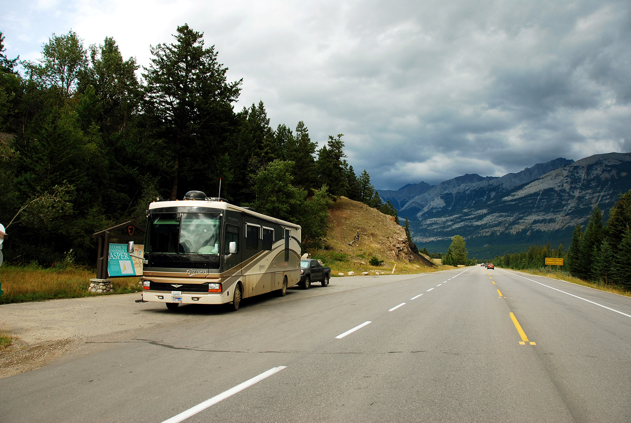 2013-08-18, 018, Along Rt 16 in Jasper NP, AB