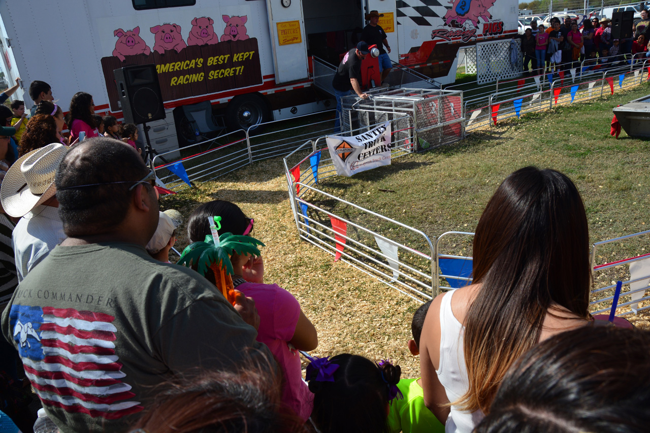 2014-03-14, 077, Swine Racing, RGVLS, TX