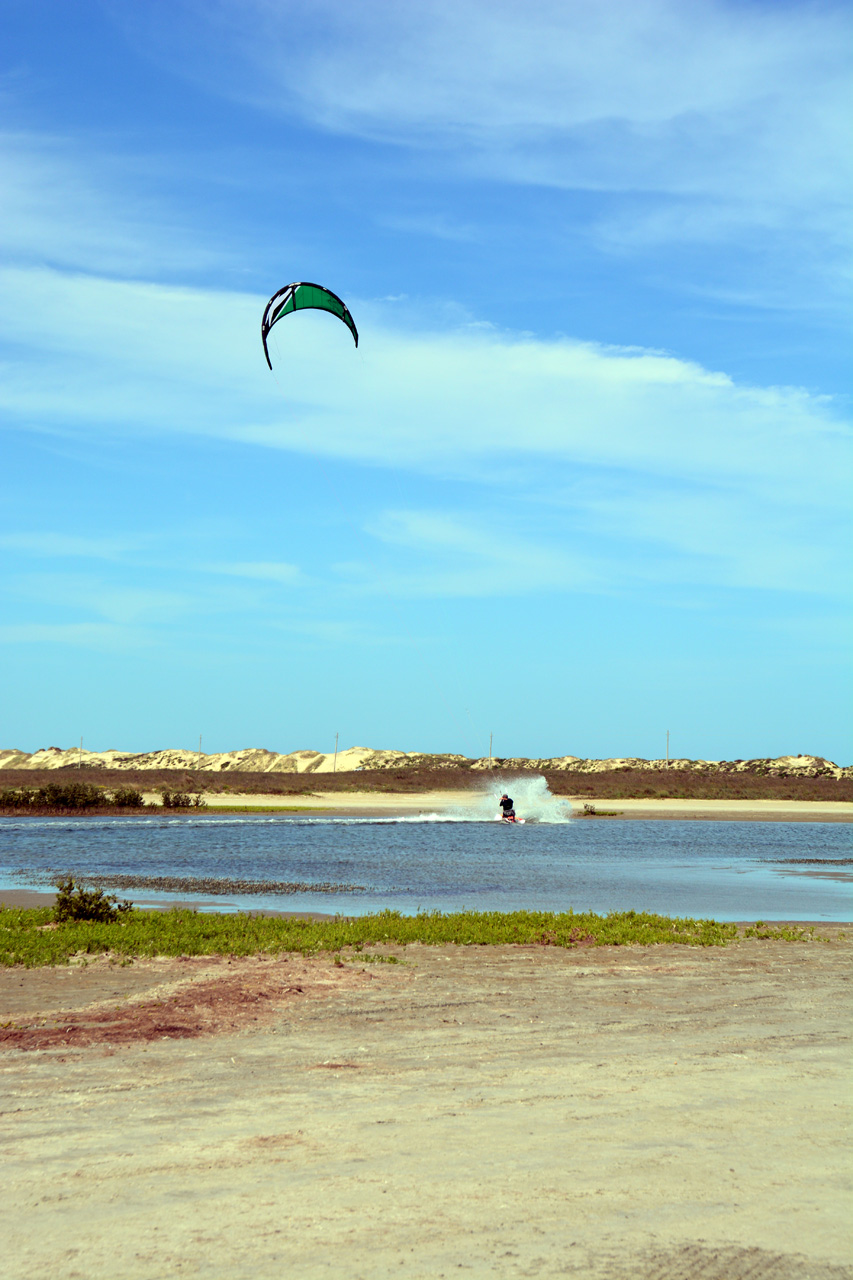 2014-04-09, 060, Kiting, S Padre Island, TX