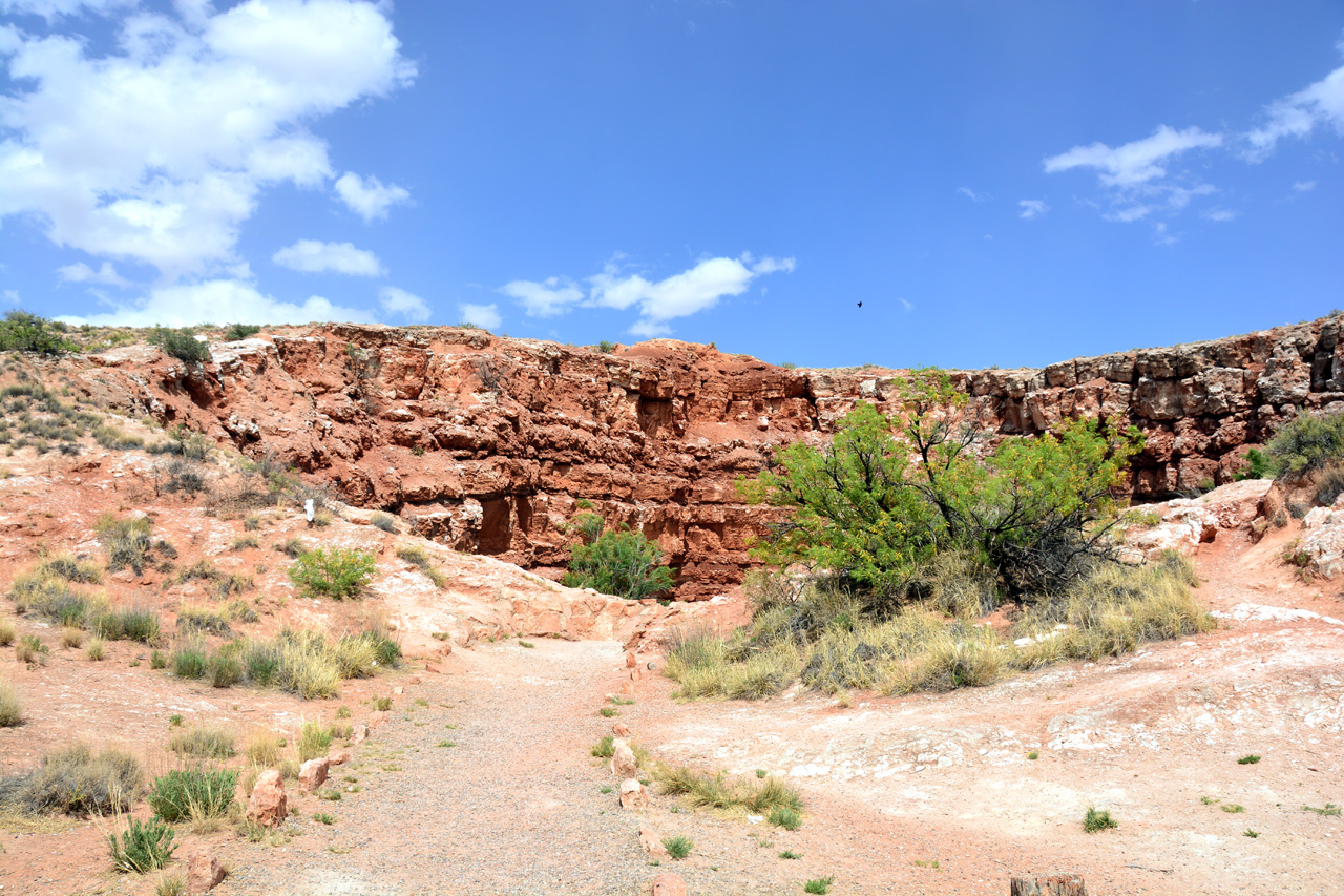 2014-05-07, 011, Devil's Inkwell Lake, NM