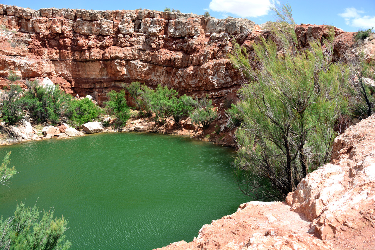 2014-05-07, 012, Devil's Inkwell Lake, NM