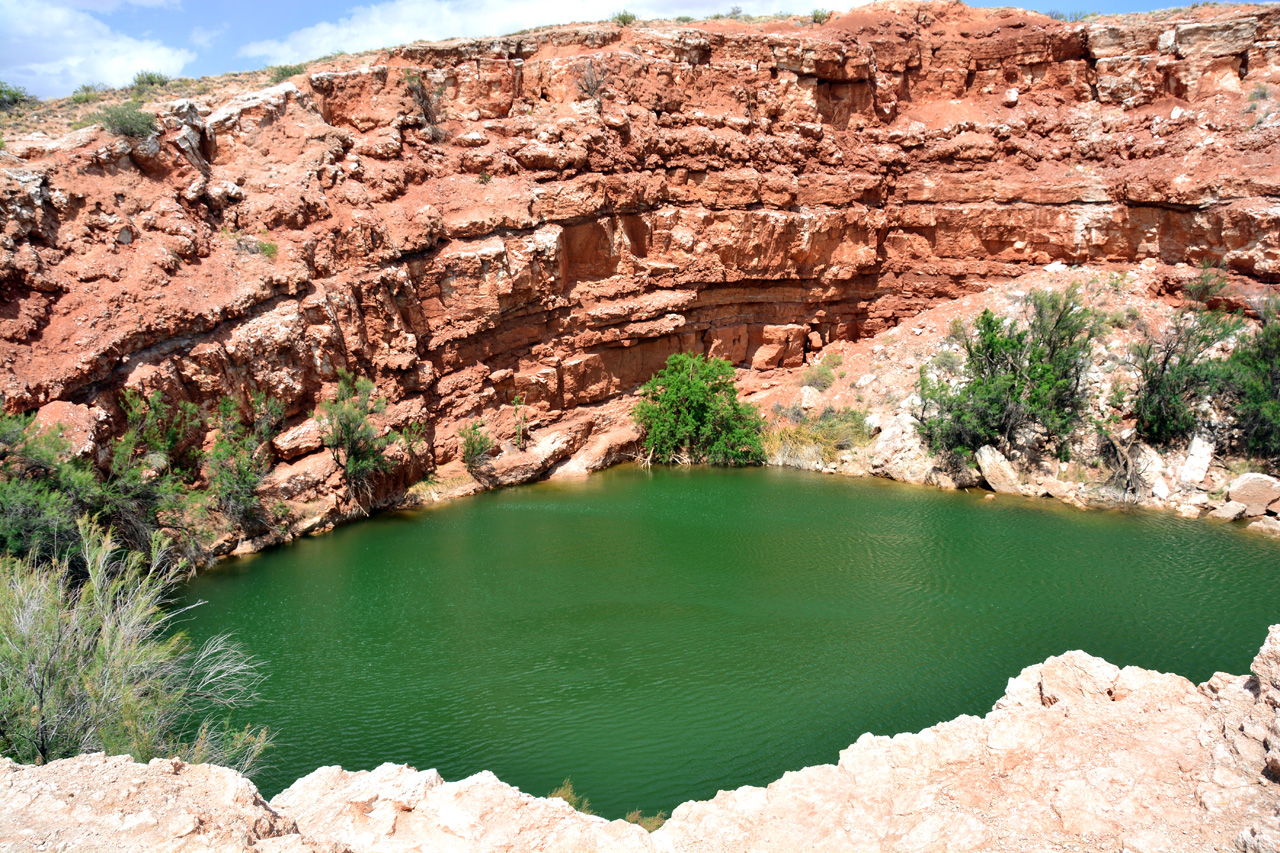 2014-05-07, 013, Devil's Inkwell Lake, NM