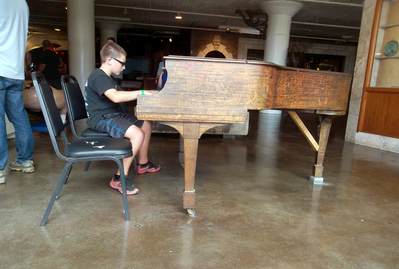 2014-07-16, 001, City Museum, St Louis, MO