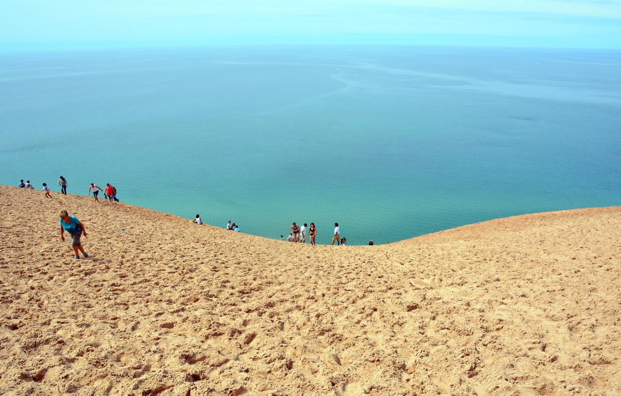 2014-08-20, 043, Climbing Down and Up to-from the Beach, SBD NL