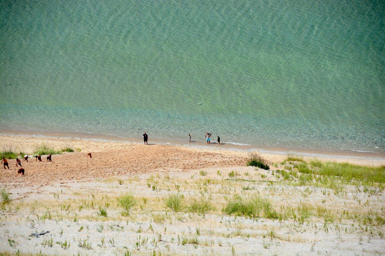 2014-08-20, 053, Climbing Down and Up to-from the Beach, SBD NL