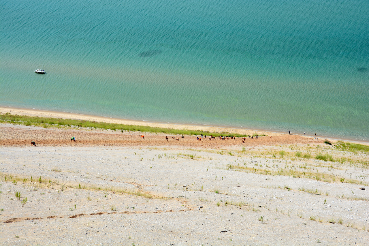 2014-08-20, 055, Climbing Down and Up to-from the Beach, SBD NL