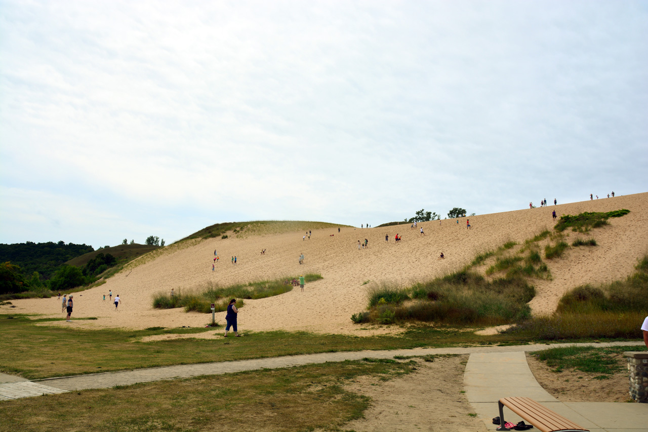2014-08-20, 076, Climbing the Dunes, Beach, SBD NL