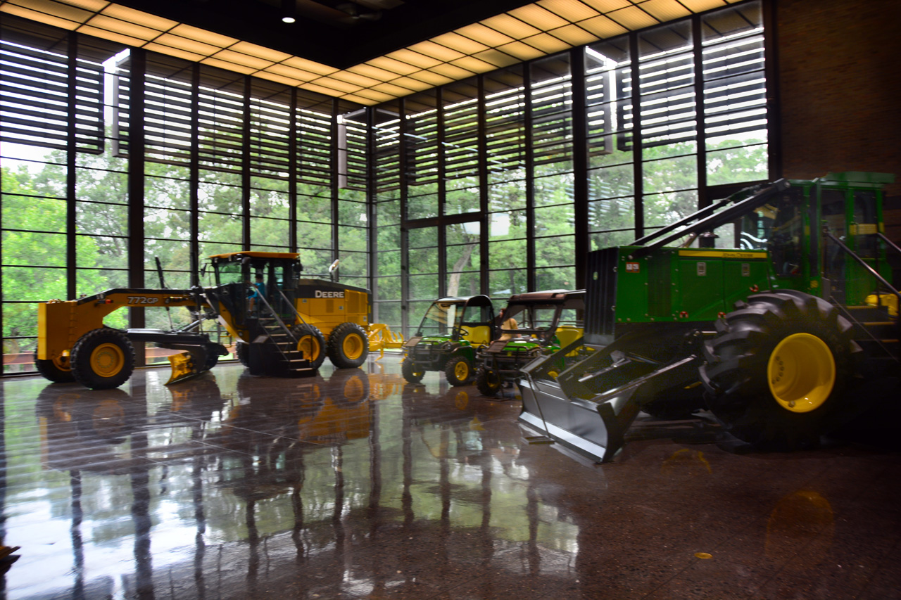 2014-08-27, 051, John Deere Head Quarters, IL