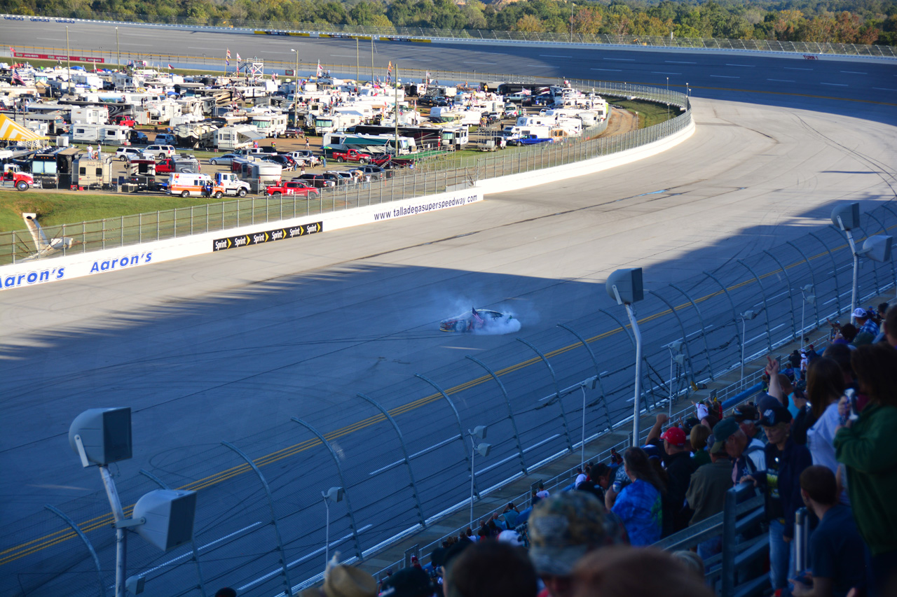 2014-10-19, 112, GEICO 500, Brad Keselowski - Winner