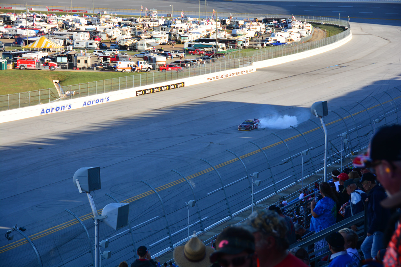 2014-10-19, 113, GEICO 500, Brad Keselowski - Winner