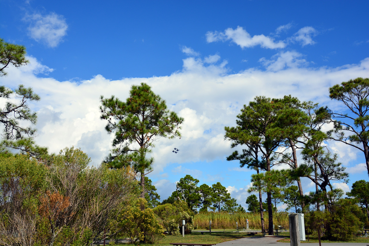 2014-10-29, 006, Blue Angels Practice Overhead
