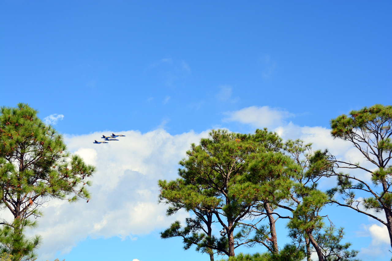 2014-10-29, 031, Blue Angels Practice Overhead