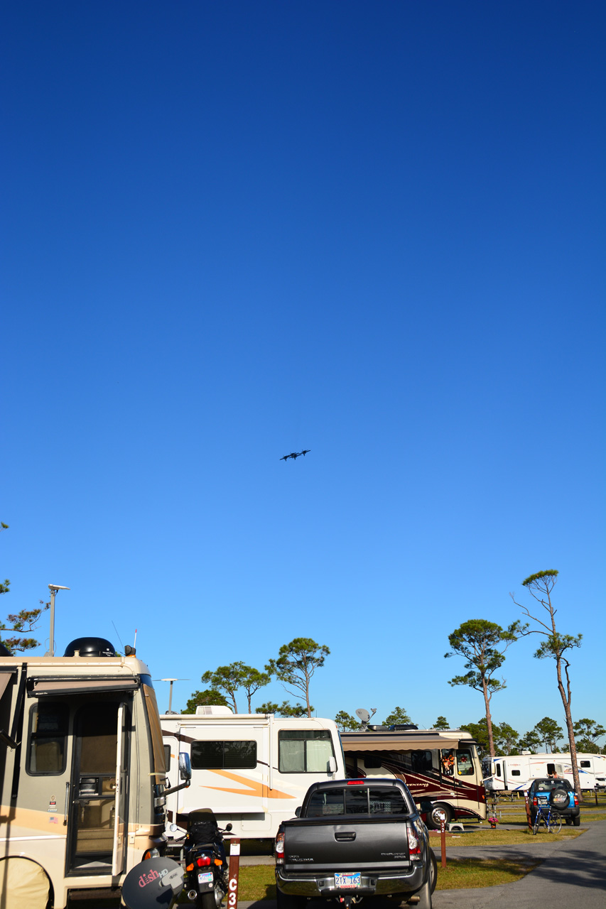 2014-11-07, 010, Blue Angels Practice Overhead