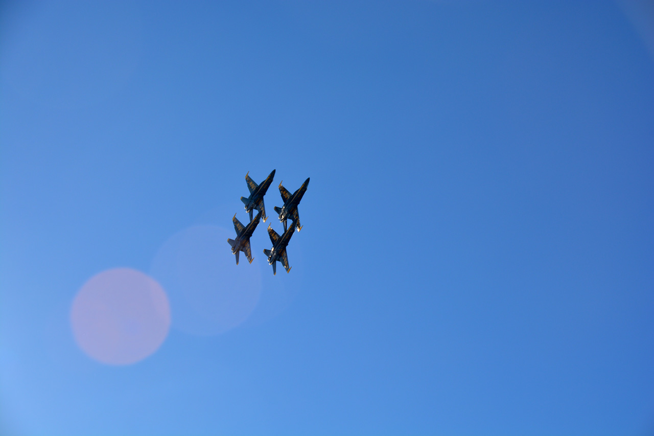 2014-11-09, 010, Blue Angels Overhead