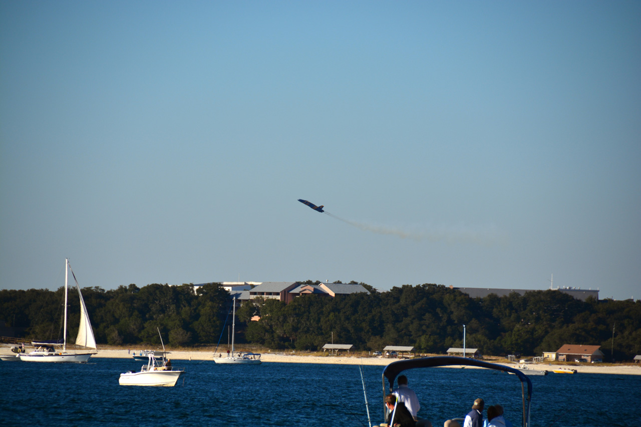 2014-11-09, 059, Blue Angels Overhead