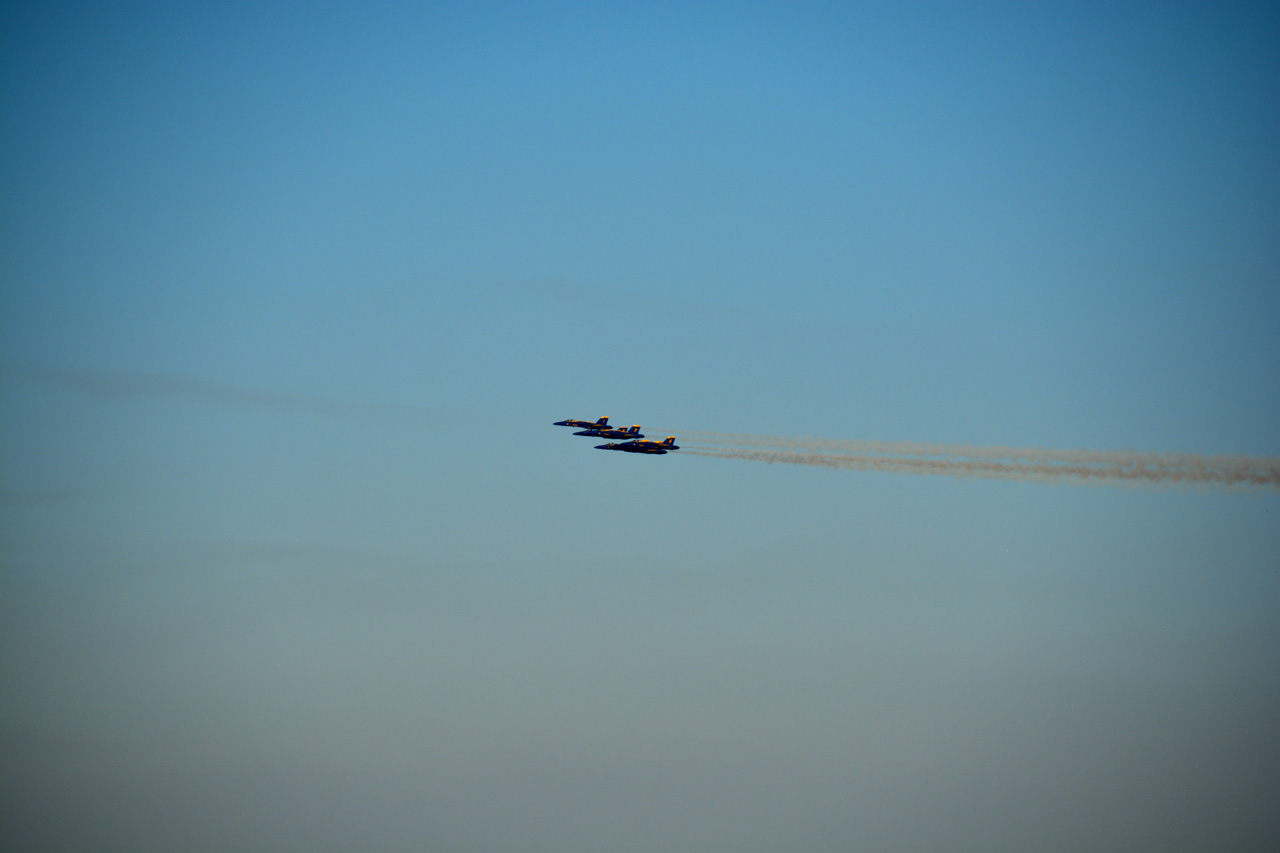 2014-11-09, 065, Blue Angels Overhead