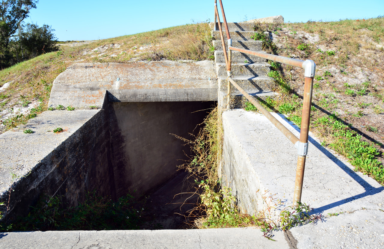 2014-10-31, 005, Battery Trueman, Santa Rosa Island