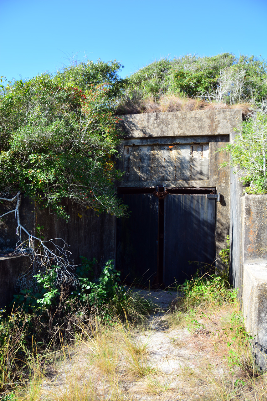 2014-10-31, 038, Battery 234, Santa Rosa Island