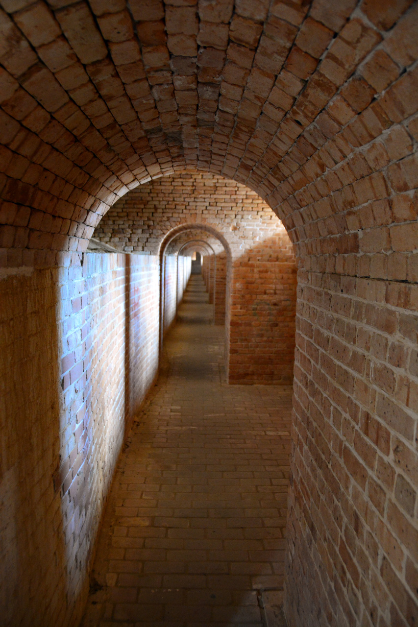 2014-10-05, 038, Scarp Gallery, Fort Barrancas
