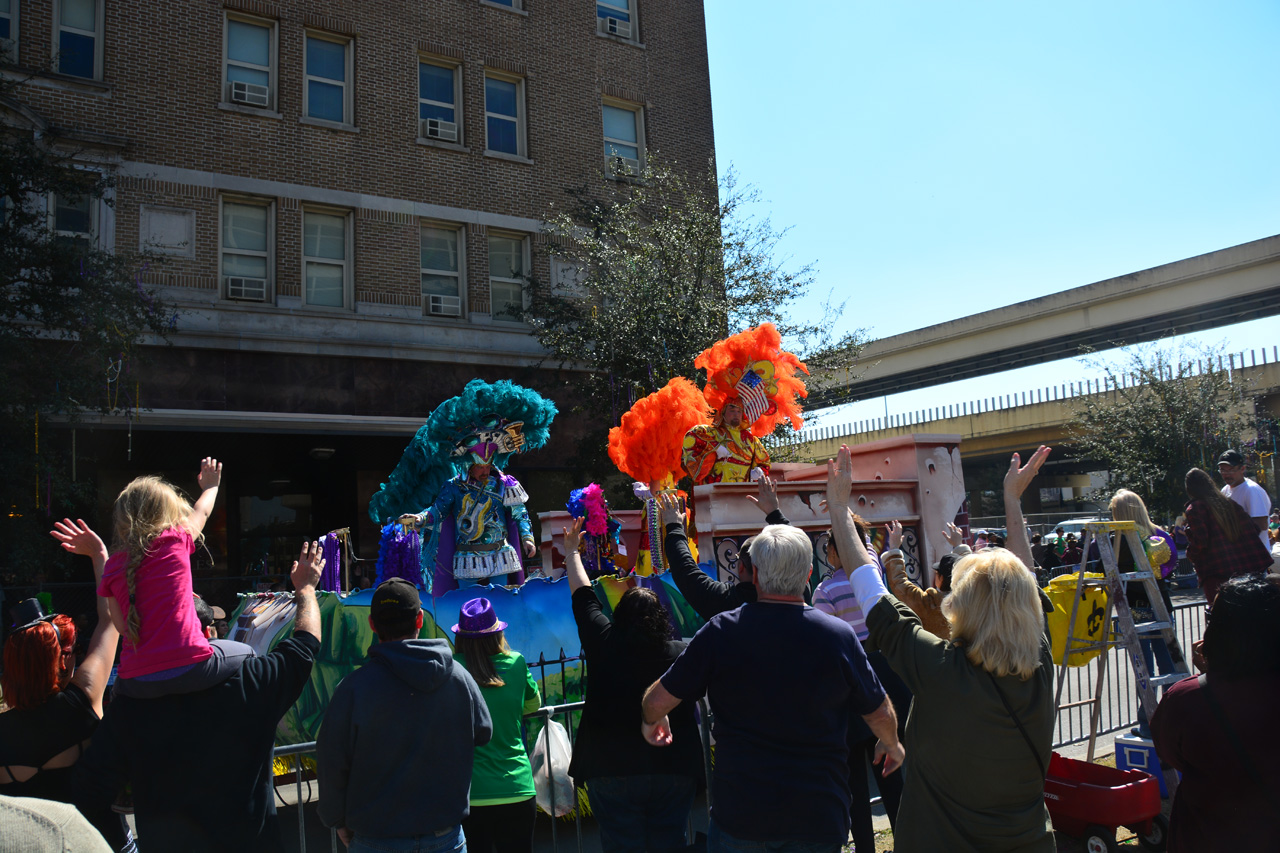 2015-02-14, 013, The Iris Love to Party Parade
