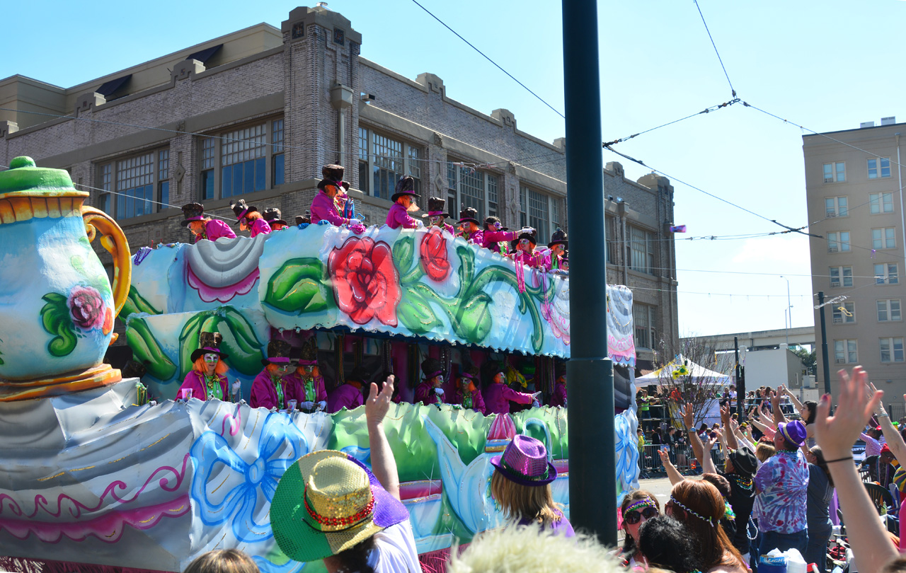 2015-02-14, 040, The Iris Love to Party Parade