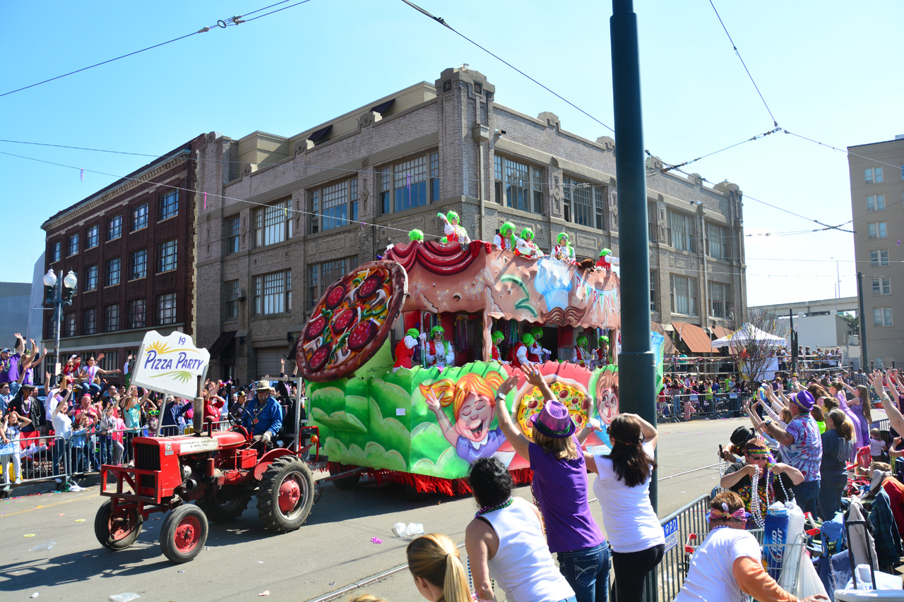 2015-02-14, 058, The Iris Love to Party Parade