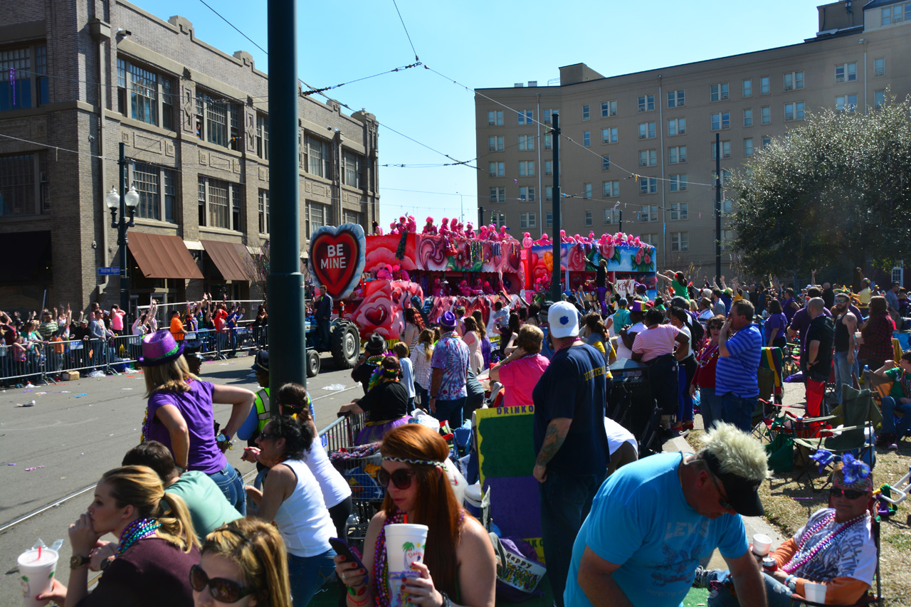 2015-02-14, 114, The Iris Love to Party Parade