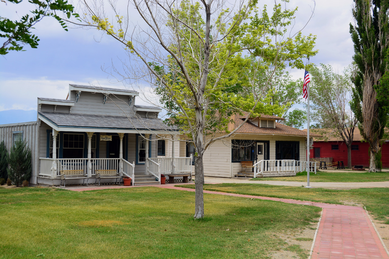 2015-06-10, 024, Laws Railroad Station, Bishop, CA