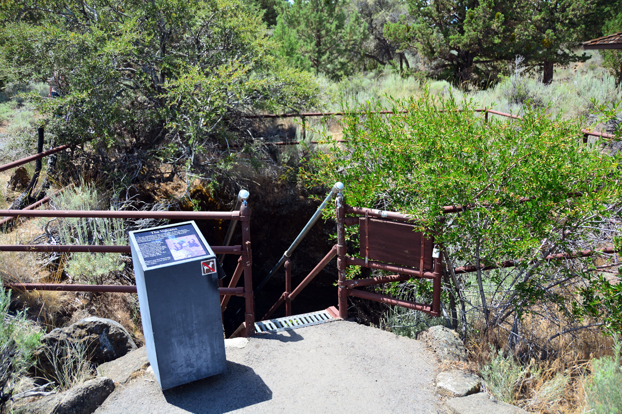 2015-07-06, 063, Lava Beds NP, Mushpot Cave, CA