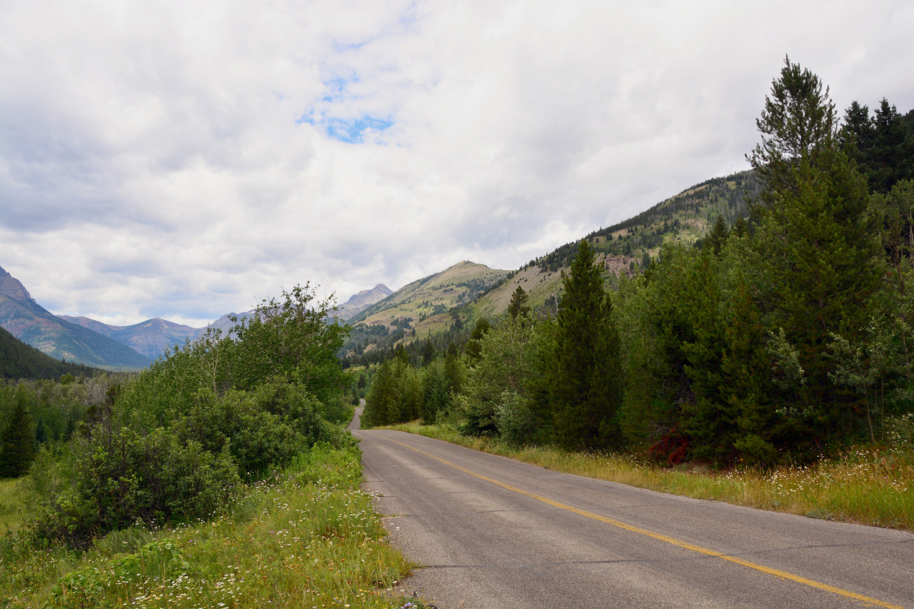 2015-07-19, 037, Waterton Lakes NP, Canada, Along Red Rock Pwy