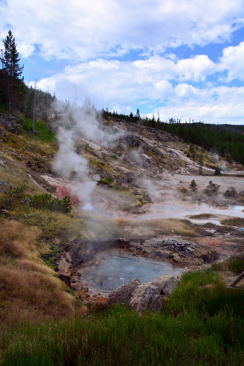 2015-07-26, 024, Yellowstone NP, WY, Artists Paintpots