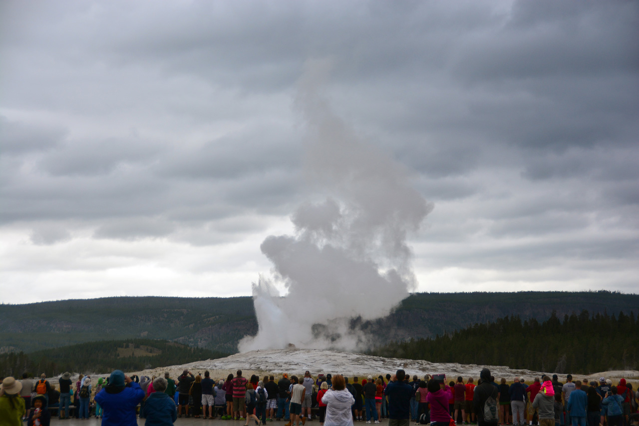 2015-07-27, 037, Yellowstone NP, WY, Old Faithful. Geyser