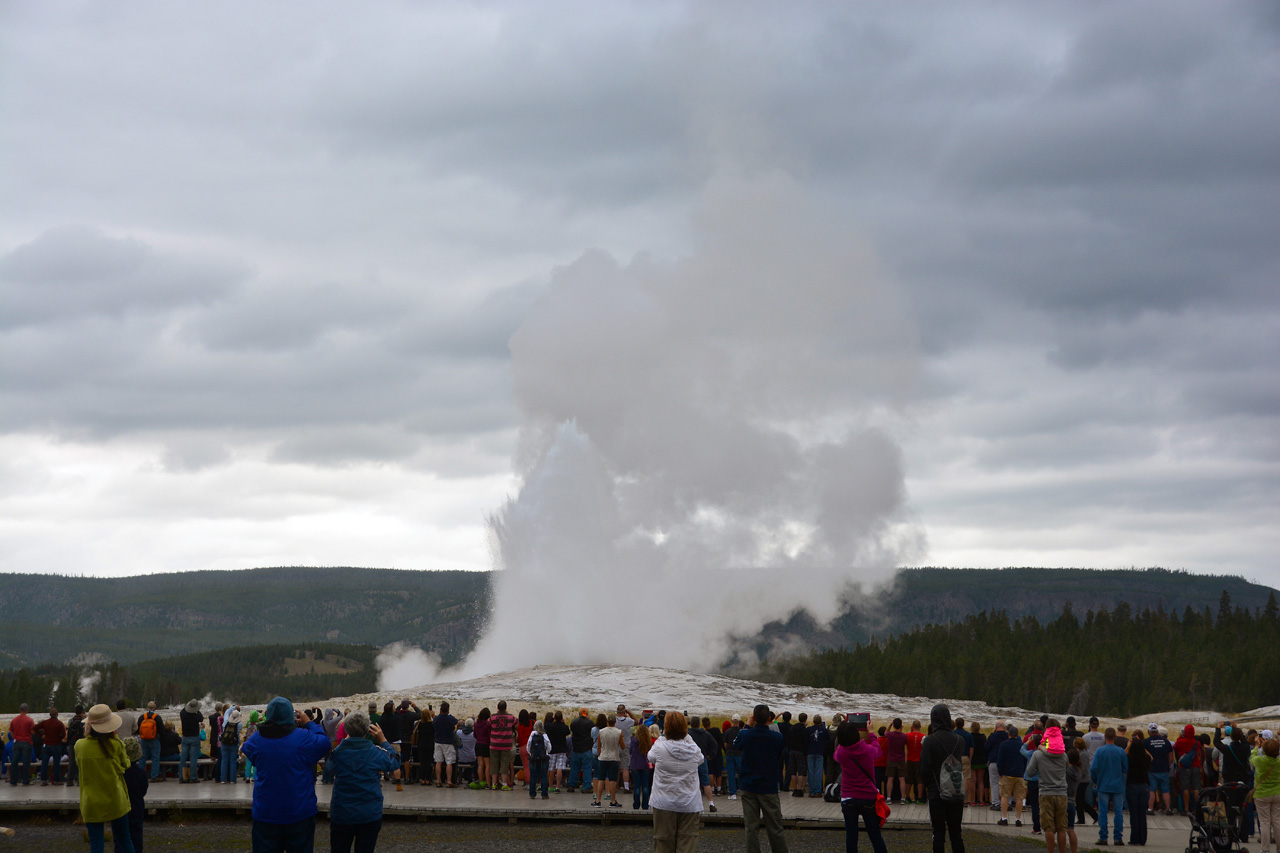 2015-07-27, 040, Yellowstone NP, WY, Old Faithful. Geyser